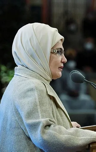 Emine Erdoğan'dan "yarıyıl tatili" paylaşımı