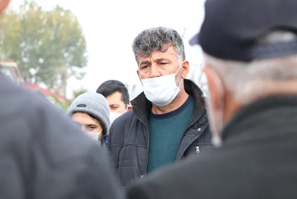 kpssye-hazirlaniyordu-ip-atlarken-hayatini-kaybeden-genc-kiz-topraga-verildi-1605089339308.jpg KPSS'ye hazırlanıyordu! İp atlarken hayatını kaybeden genç kız toprağa verildi-9