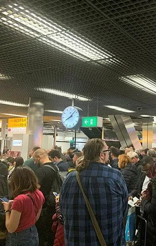 Hollanda’da uçak kaçırma girişimi!