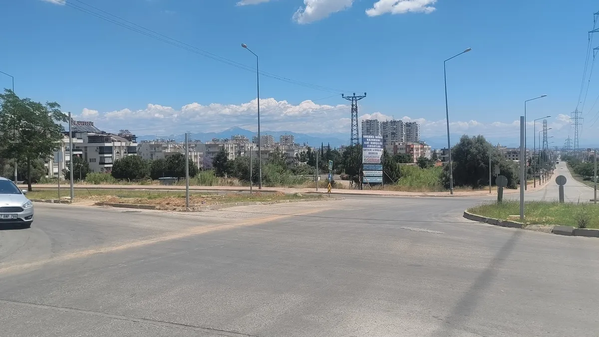 1780058839267.jpeg Antalya'da motosiklet kazası: 16 yaşındaki genç doğum gününde hayatını kaybetti-3