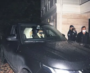 Ünlülerden korona partisi!