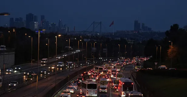 İstanbul trafiğinde pazartesi yoğunluğu | İstanbul trafik son durum