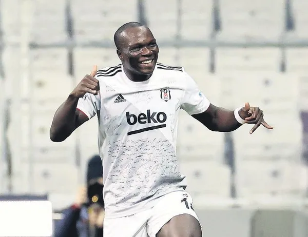 Beşiktaş yönetimi Aboubakar için harekete geçti! Avrupa kulüpleri peşinde