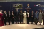Başkan Erdoğan Kadın Zirvesi’nde stantları ziyaret etti