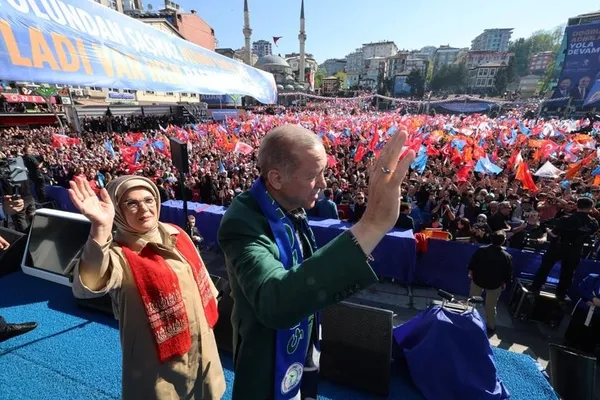 erdogan-firtinasi-baskan-erdogana-trabzondan-tam-destek-1684269615565.jpeg Başkan Erdoğan'a Trabzon'dan tam destek!-4