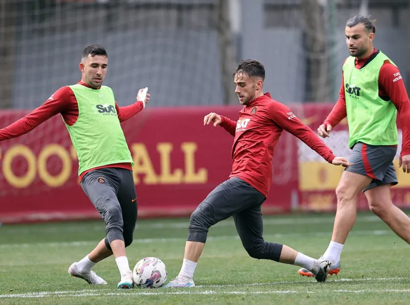 Galatasaray sahneye çıkıyor! İşte Okan Buruk'un Kasımpaşa maçı 11'i - 19