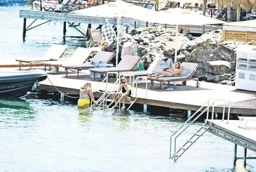 Selin Demiratar Bodrum’da görüldü