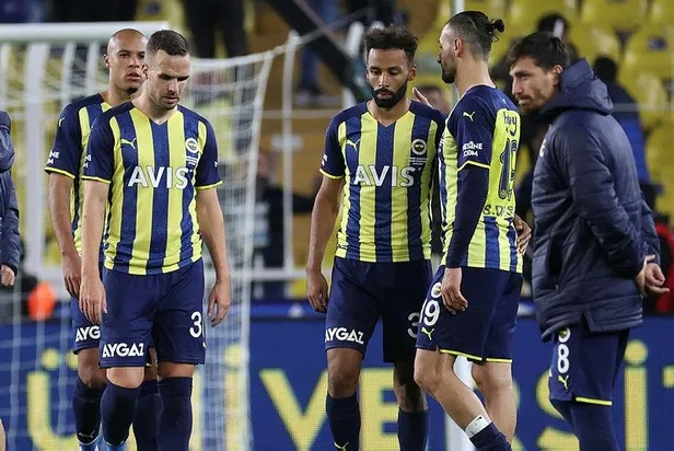 Fenerbahçe'de taraftar isyan etti: Yönetim istifa! Ali Koç'u köşesinden bombaladı: Başkanlığı kaldıramıyor-9
