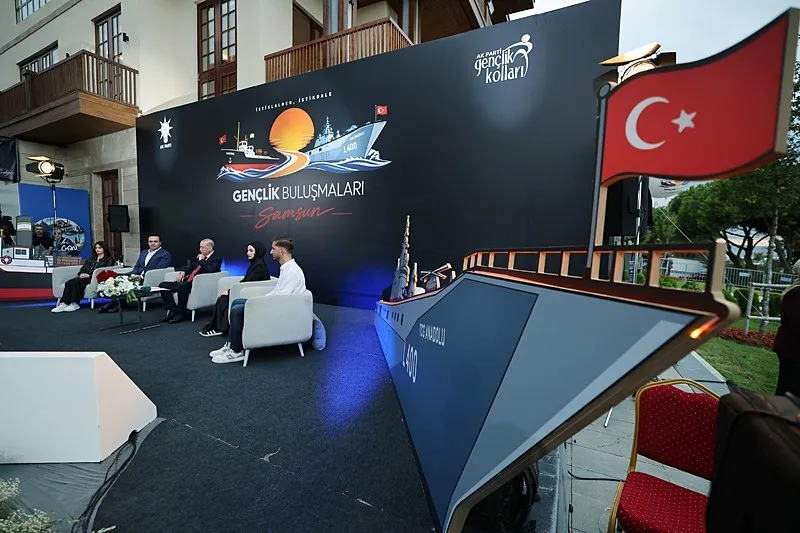samsunda-genclik-bulusmasi-baskan-erdogandan-onemli-aciklamalar-1789415148764.jpeg Samsun'da Gençlik Buluşması! Engelli vatandaşın sözleri Başkan Erdoğan'ı duygulandırdı: Görüp de inmesem Allah'a bunun hesabını nasıl veririm-2