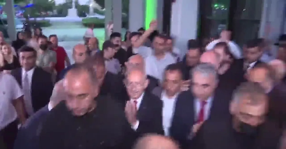 'Bozkurt Kemal' tiyatrosu CHP'nin elinde patladı! Sözde 'ülkücüler' gerçekte 'dernek' buluşması