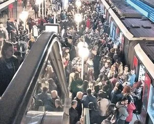 Manşeti siz atın