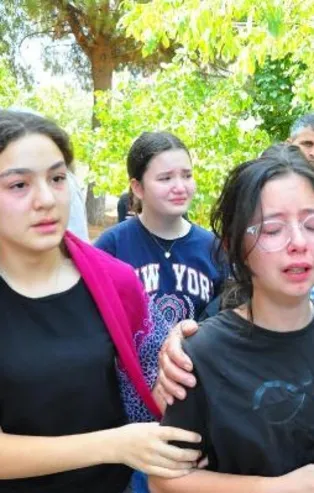 Okul müdürünün yamaç paraşütü yaparken öldüğü kaza kamerada! Ailesi gözyaşlarına boğuldu