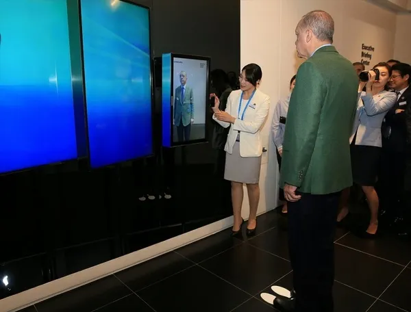 Cumhurbaşkanı Erdoğan Samsung tesislerini gezdi-2