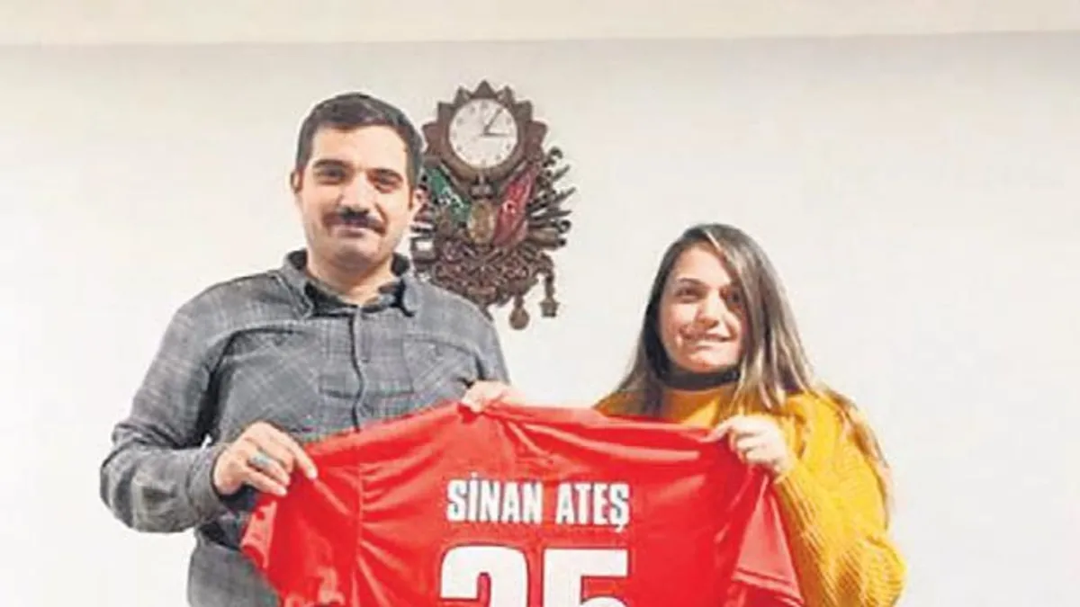 Ayşe Ateş, MHP Genel Başkanı Yardımcısı Semih Yalçın’ı hedef aldı