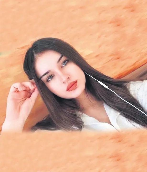 otizmli-yuzucu-tuna-tunca-sakiz-adasini-adeta-yardi-gecti-11-kilometrelik-mesafeyi-2-saat-44-dakikada-asti-1651097102299.jpeg Otizmli yüzücü Tuna Tunca Sakız Adası'nı adeta yardı geçti! 11 kilometrelik mesafeyi 2 saat 44 dakikada aştı-12