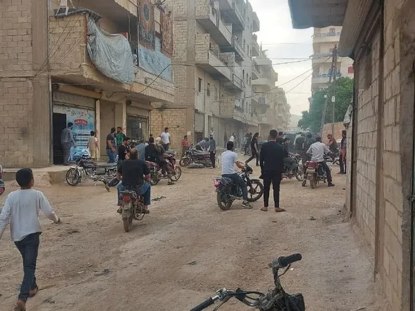 bolucu-teror-orgutu-pkkypg-afrinde-iftar-oncesi-bombali-aracla-saldirdi-5-cocuk-yarali-1620230096893.jpg Bölücü terör örgütü PKK/YPG, Afrin'de iftar öncesi bombalı araçla saldırdı: 5 çocuk yaralı-1