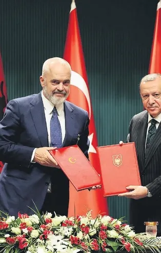 Başkan Erdoğan ve Rama Ankara'da bir araya geldi: FETÖ'nün ilişkilerimizi zehirlemesine izin vermeyeceğiz