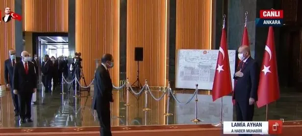 baskan-erdogan-29-ekim-cumhuriyet-bayrami-nedeniyle-kulliyede-tebrikleri-kabul-etti-1603964699307.jpeg