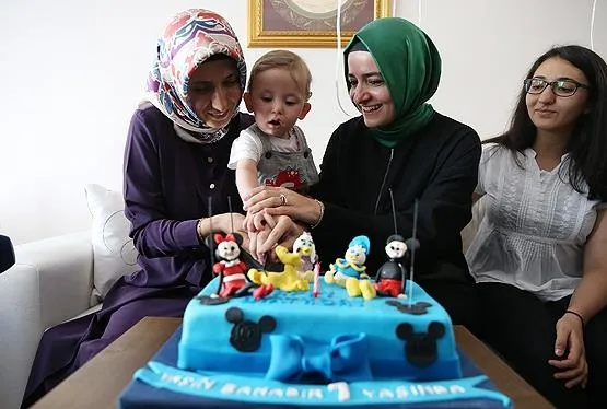 Bakan Kaya'dan 15 Temmuz şehidinin oğluna yaş günü sürprizi-2