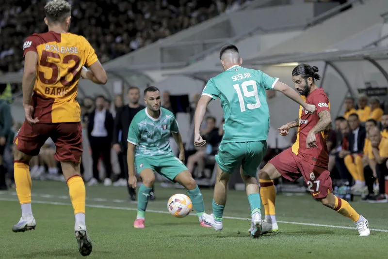 Galatasaray Ljubljana'yı mağlup etti turu yarıladı! - 10