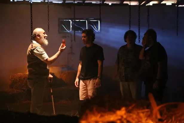 havva-cildirdi-gelinligini-paramparca-etti-icimizden-biri-5-bolum-canli-izle-show-tv-icimizden-biri-son-bolum-full-izleme-secenegi-1634056639550.jpg İçimizden Biri 5. bölüm izle! Havva çıldırdı, gelinliğini paramparça etti! Show TV İçimizden Biri son bölüm full izleme seçeneği!-7