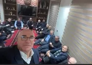 CHPnin deprem bölgesindeki pozu tepki çekti! Kemal Kılıçdaroğlu, Ekrem İmamoğlu, Mansur Yavaş, Mahmut Tanal... Hepsi gülüyor!