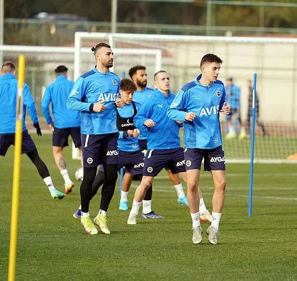 ulkemizi-kisa-mesafe-surat-pateninde-temsil-eden-furkan-akar-olimpiyat-tarihimizde-bir-ilke-imza-atti-1644272736785.jpeg Ülkemizi kısa mesafe sürat pateninde temsil eden Furkan Akar olimpiyat tarihimizde bir ilke imza attı-11