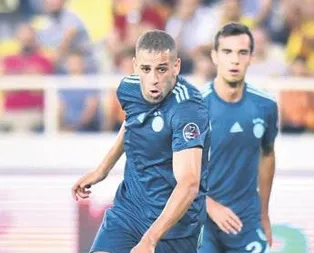Fener taraftarından Slimani’ye tam destek
