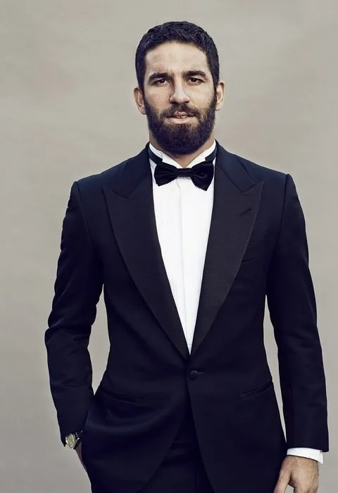 Arda Turan ile Özge Ulusoy’un aşk yaşadıkları iddiası…-12