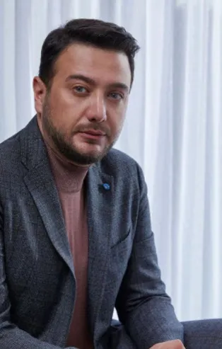 Onur Büyüktopçu'ya cinsel içerikli video şantajı ortalığı sallamıştı! Onur Büyüktopçu'dan şaşırtan karar