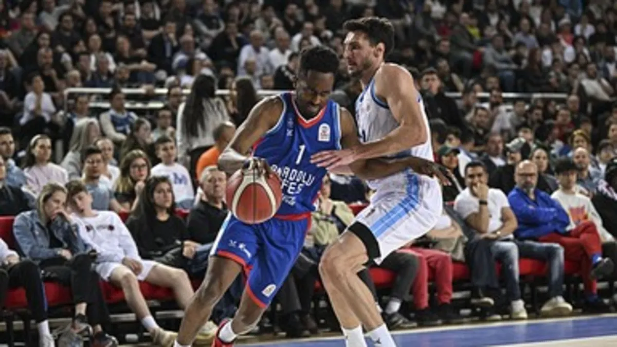 Anadolu Efes Türk Telekom’u 100-90 yendi!