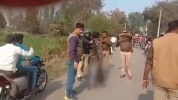 Hindistan'da koca vahşeti! elinde eşinin kesik kafası ile yürüdü-2