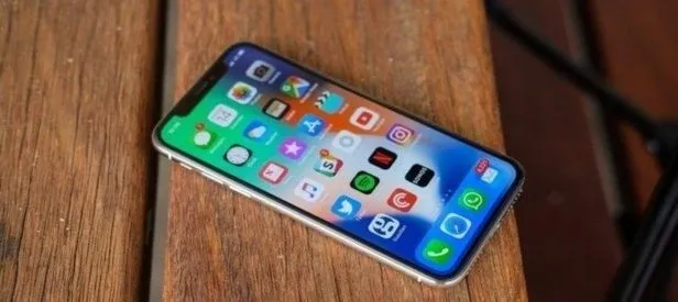 Yeni iPhone X daha ucuza geliyor!