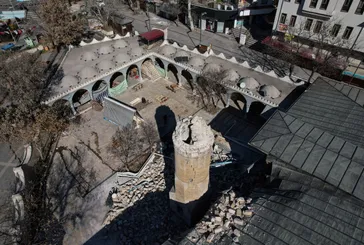 Kahramanmaraş’taki 527 yıllık tarihi Ulu Cami depremde hasar gördü! Havadan görüntülendi