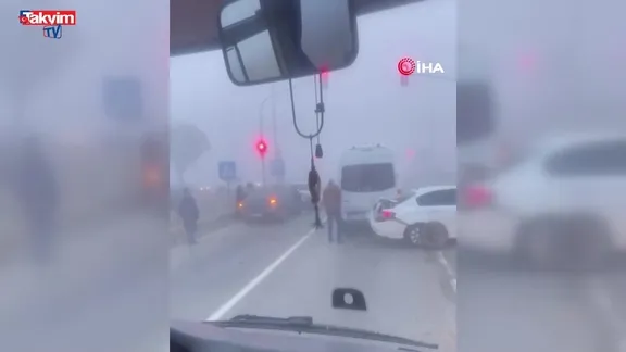Ankara’da yoğun siste zincirleme kaza... Görüntüler kamerada!
