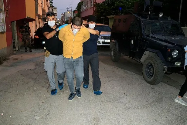 Son dakika: Adana’da PKK’nın gençlik yapılanmasına şafak baskını: 13 şüpheli gözaltına alındı-1