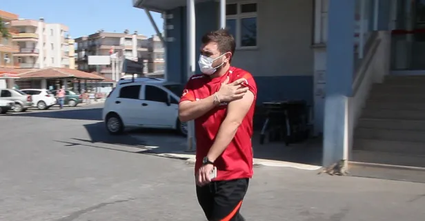 A Milli Futbol Takımı oyuncuları Kovid-19 aşısı olduı