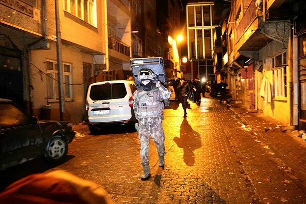 İstanbul'da özel harekattan şafak baskını-6