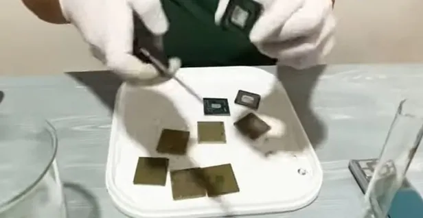 ne-alaka-diyenlerin-hepsi-ters-kose-oldu-bas-kosemizdeki-esyalarin-ici-meger-altinla-kapliymis-1695452951123.jpg Yanı başımızdaki eşyaların içi meğer altınla kaplıymış! Ne alaka diyenlerin hepsi ters köşe oldu!-5