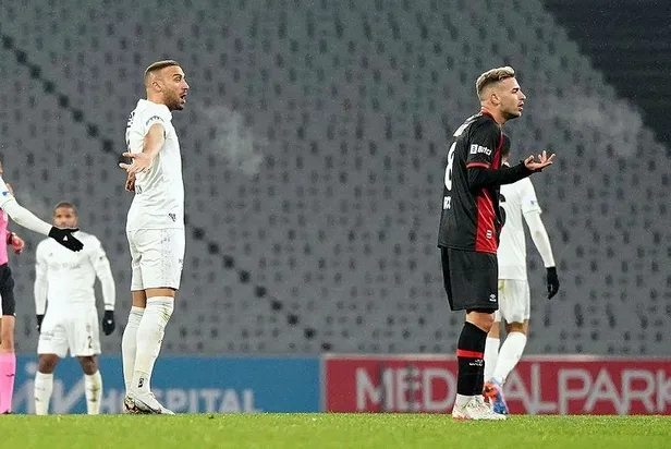 Olimpiyat'ta puanlar bölüşüldü! Fatih Karagümrük 1-1 Beşiktaş (MAÇ SONUCU-ÖZET)-4