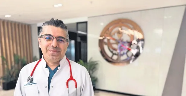 12 kardeşten 3 doktor çıktı! Doç. Dr. Yaman, çocuklara şifa dağıtıyor