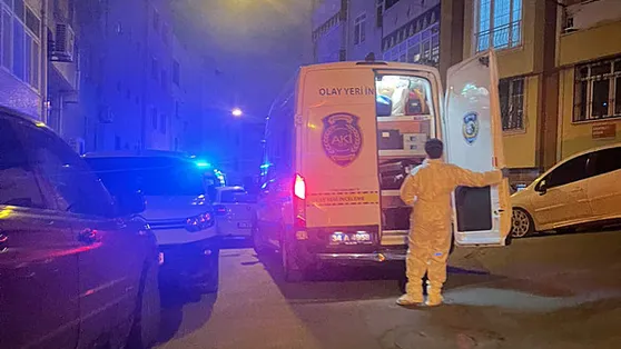 Beyoğlu’nda facia: Evde tartıştığı oğlunu öldürüp intihar etti | Altından uyuşturucu çıktı