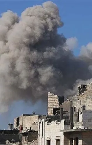 Rusya İdlib’i vurdu