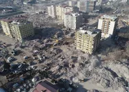 Ebrar sitesinin 8 bloğu yıkıldı yüzlerce kişi enkaza gömüldü! Ölü sayısı Elazığ depremini aştı