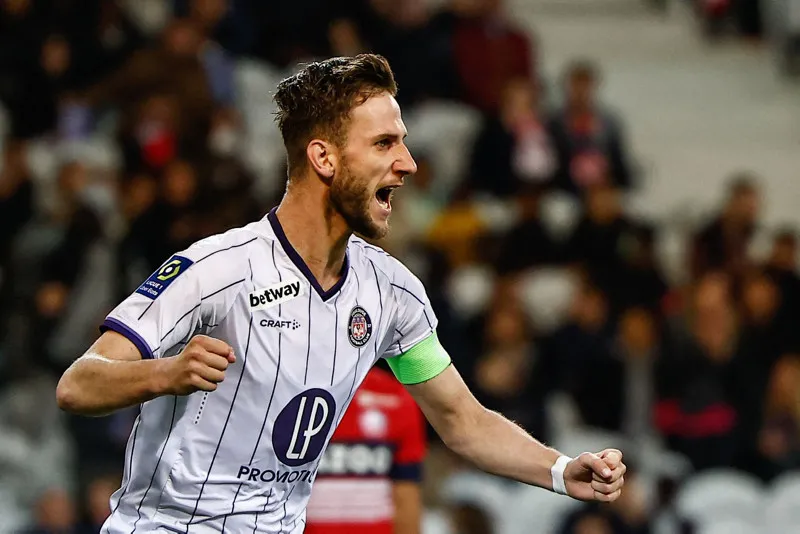 Galatasaray'a transfer müjdesi! Resmen açıklandı - 16