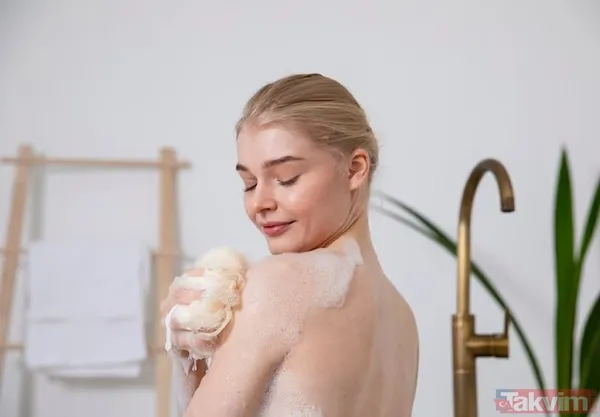 Gözle Görünmeyen Kir, Yağ Ve Ölü Deri Birikintilerinin Bu Bölgede Zamanla Ciddi Sorunlara Neden Olabileceğini Vurgulayan Dr. Kapoor, Temizlik İhmalinin...