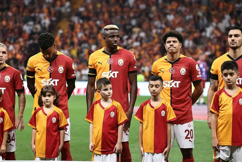 yunan-basininda-galatasaray-ve-osimhen-korkusu-iste-o-mansetler-1727248870223.jpeg Galatasaray, Avrupa Ligi'ne iyi başlamak istiyor. (İHA)