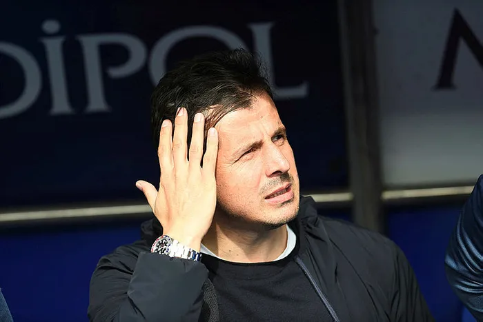 emre-belozoglu-istifa-mi-etti-son-dakika-ankaragucu-teknik-direktoru-emre-belozoglu-kimdir-kac-yasinda-nereli-1702361899686.jpg Emre Belözoğlu istifa mı etti son dakika? İlk açıklama geldi! Ankaragücü Teknik Direktörü Emre Belözoğlu kimdir, kaç yaşında, nereli?-6