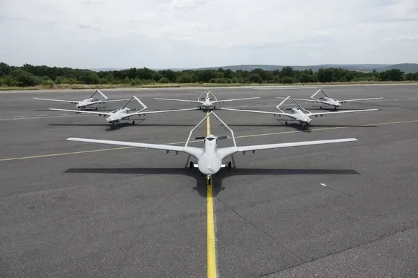 Yunanistan'da SİHA korkusu! Manşetten böyle verdiler: Sessiz ölüm makineleri-12