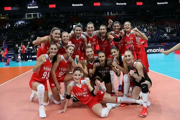 filenin-sultanlari-2021-cev-avrupa-sampiyonasinda-3-oldu-turkiye-3-0-hollanda-mac-sonucu-1630776891704.jpeg